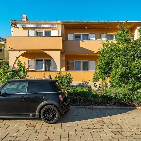 Matea Apartament Baška