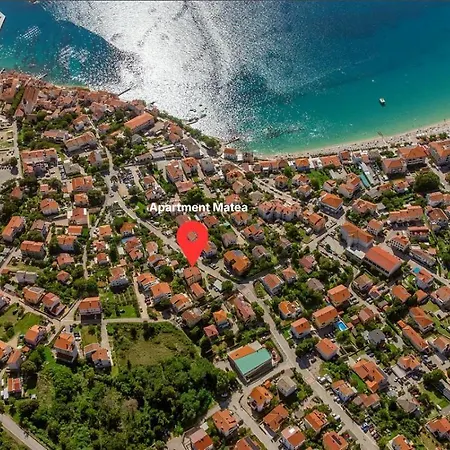 Matea With Balcony Apartament *